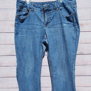 Falls Creek Size 14 Straight Leg Mid-Rise Jeans Light Blue Denim ClassicStraight